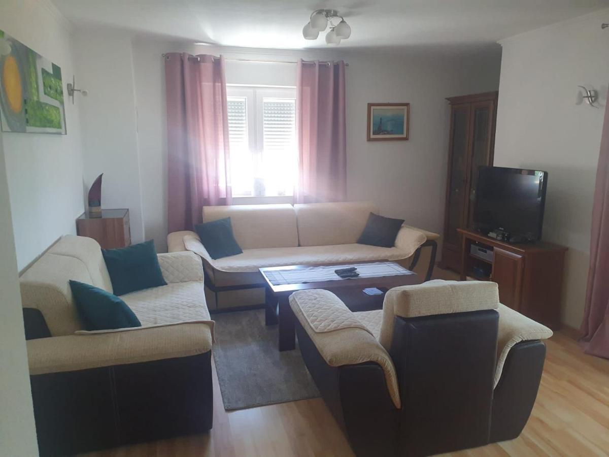 Ferienwohnung Apartman Jaca Livno Exterior foto