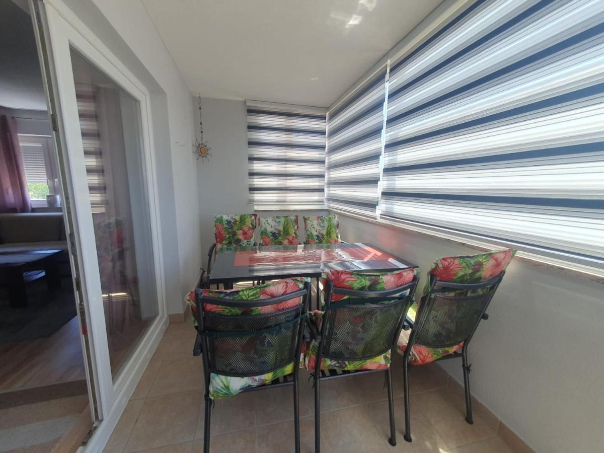 Ferienwohnung Apartman Jaca Livno Exterior foto